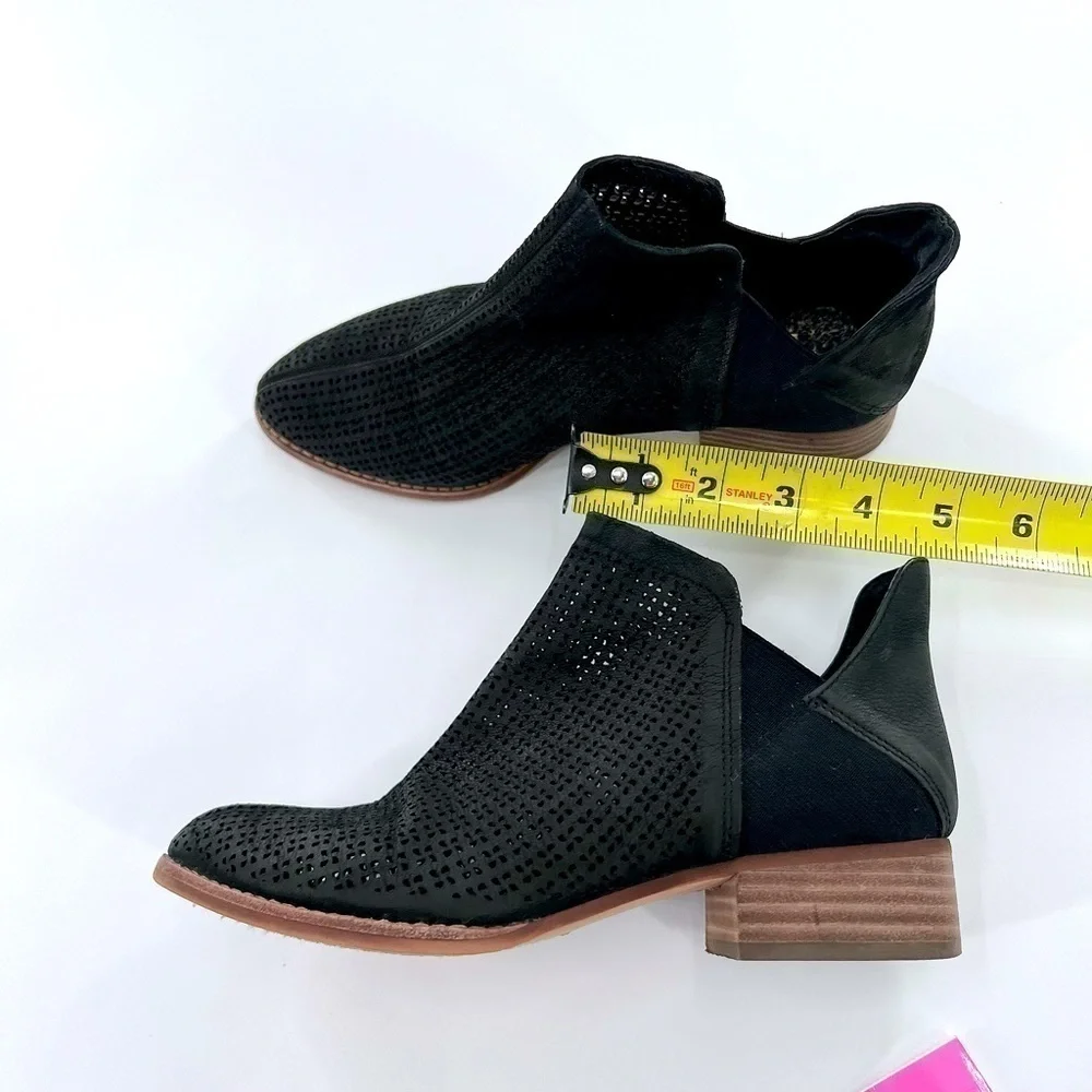 Vince Camuto Women's Black Celena Perforated Bootie size 6